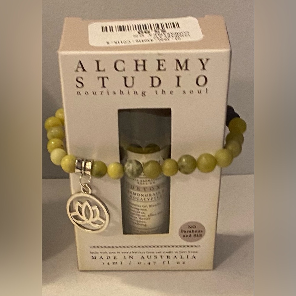 NEW Olive green Jade Essential Oil Bracelet with Lotus charm
